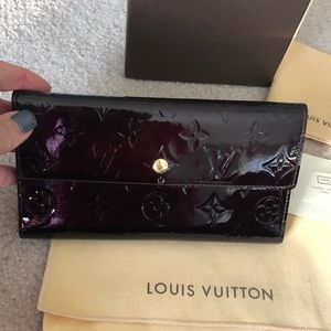 Louis Vuitton Sarah Vernis Amarante Wallet!